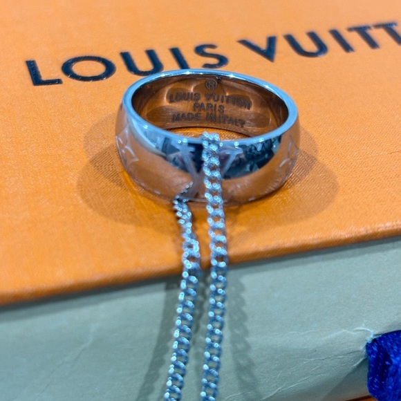 🎄 SALE! Monogram Charms Necklace - Picture 4 of 8